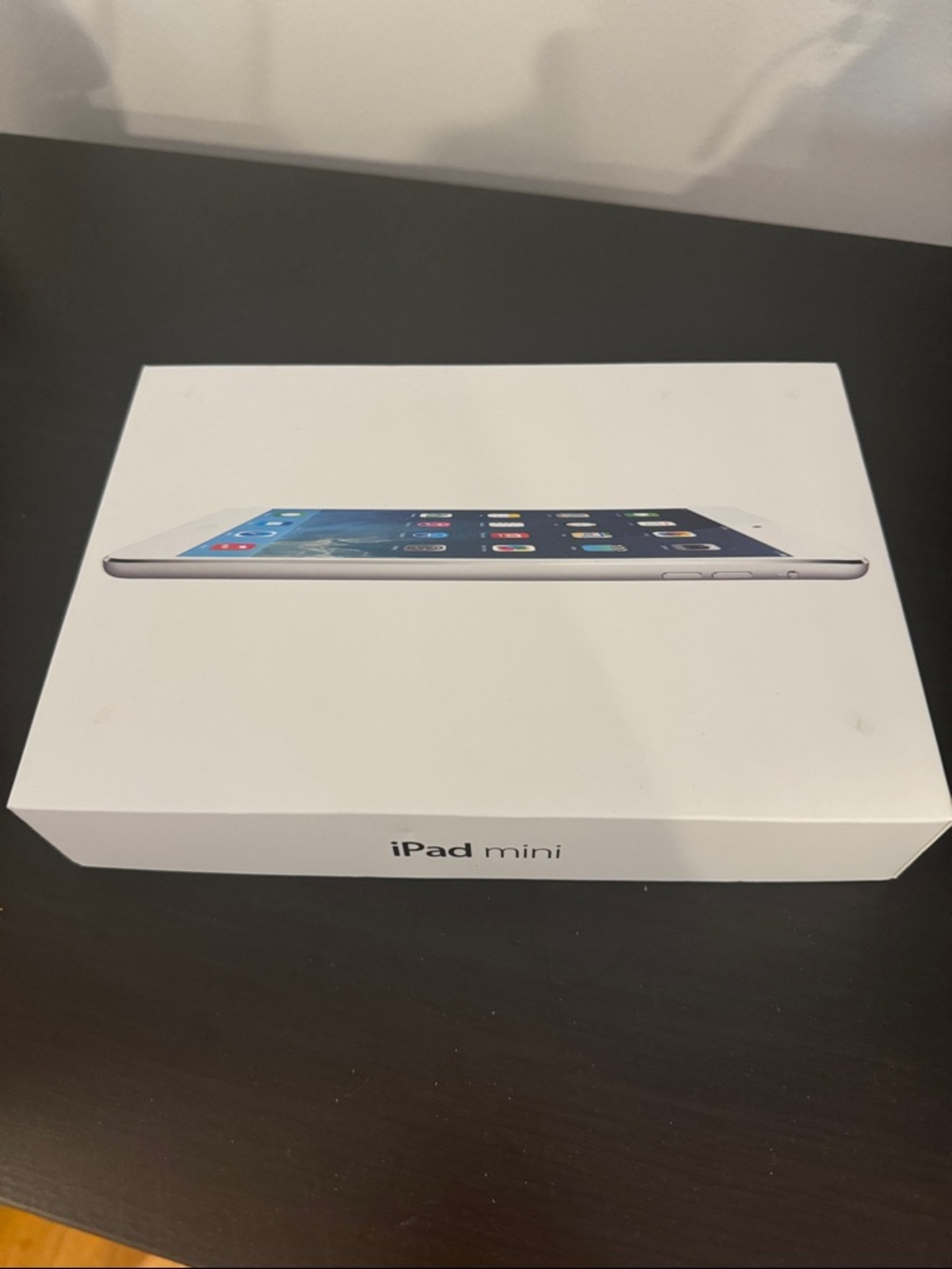 Apple iPad mini empty box